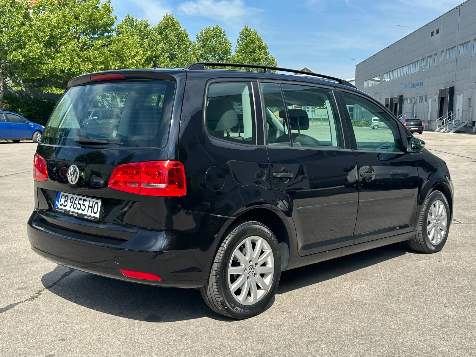 VW Touran 1.6d 105 к.с. - изображение 4