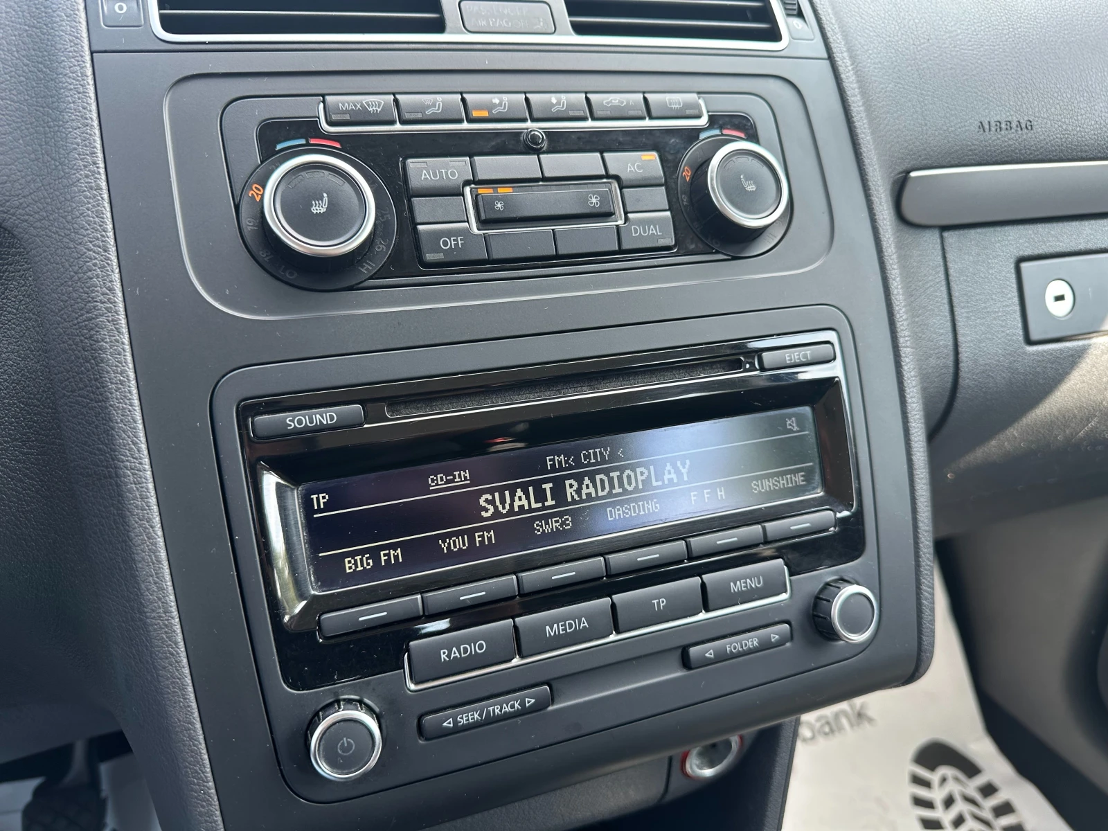 VW Touran 1.6d 105 .. | Mobile.bg   12