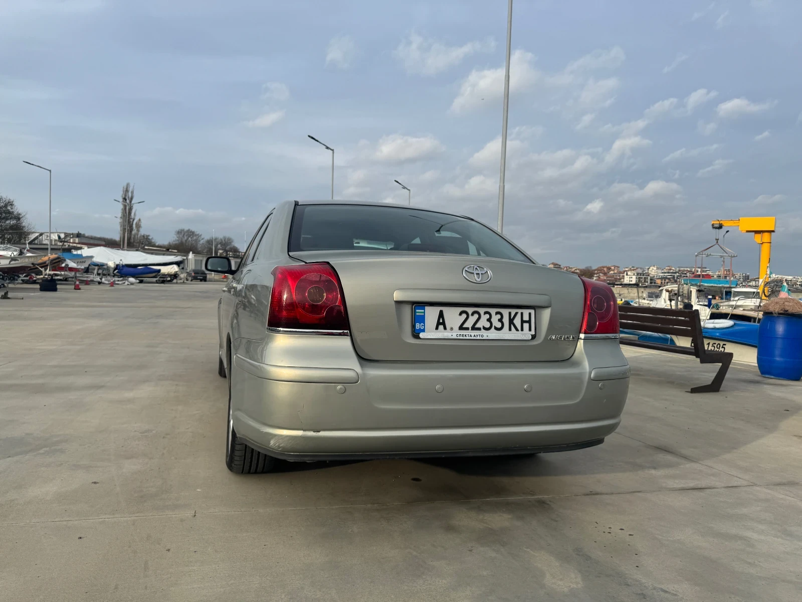 Toyota Avensis 2.0 D-4D  - изображение 4