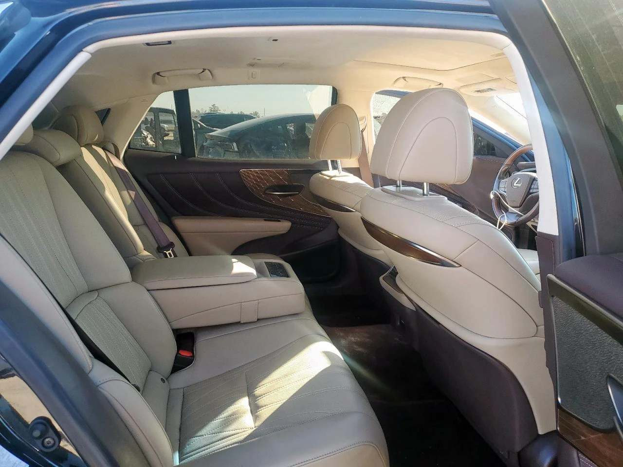 Lexus LS 500 BASE - изображение 9