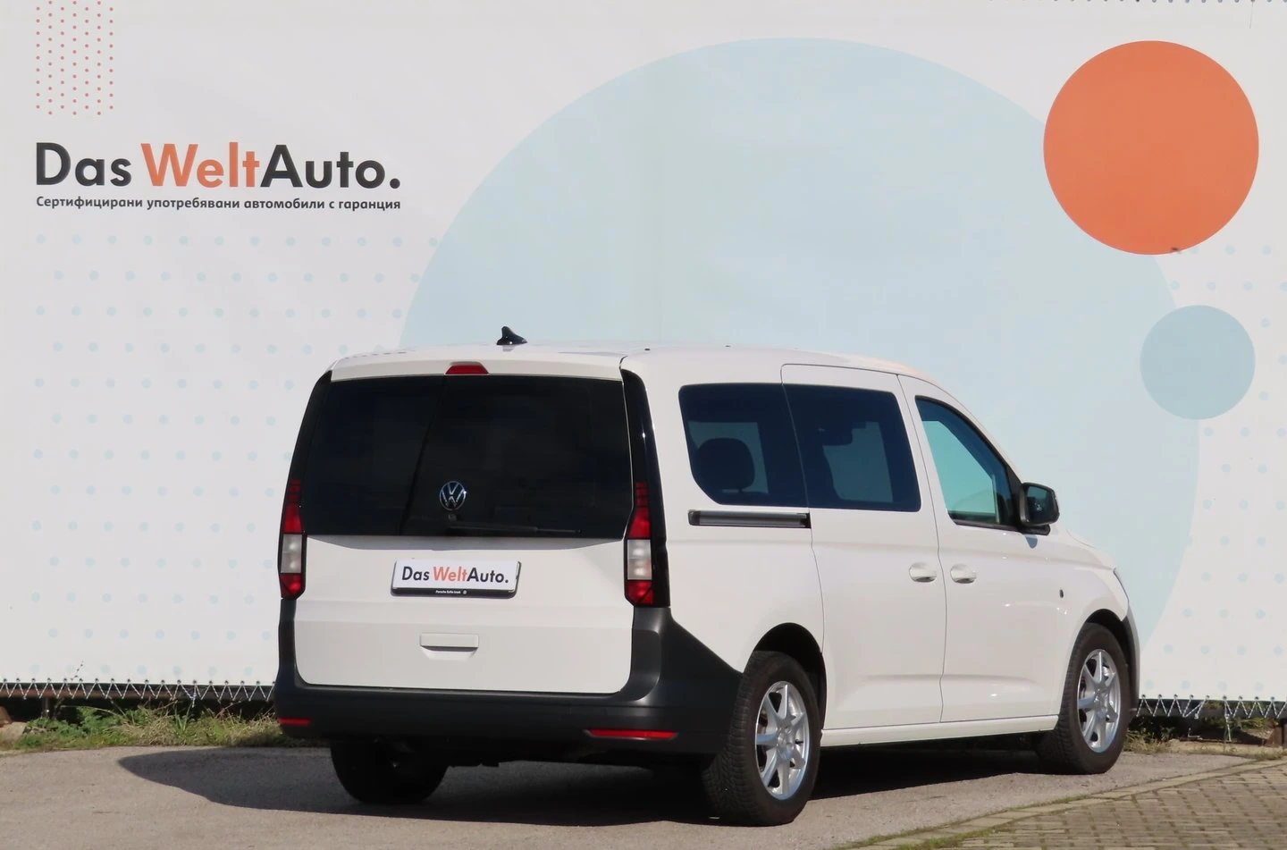 VW Caddy, снимка 3 - Автомобили и джипове - 56422546