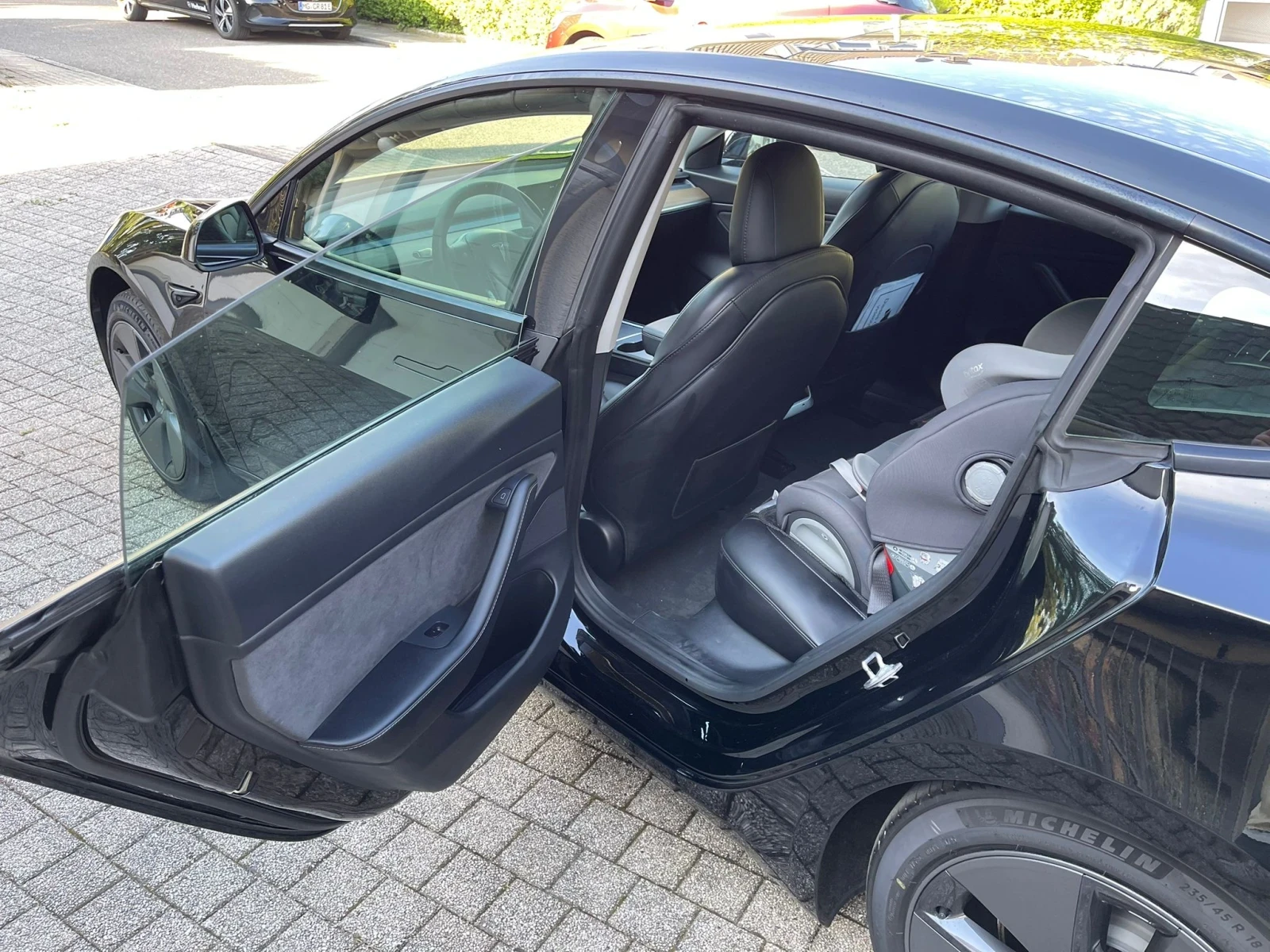 Tesla Model 3, снимка 7 - Автомобили и джипове - 54677578