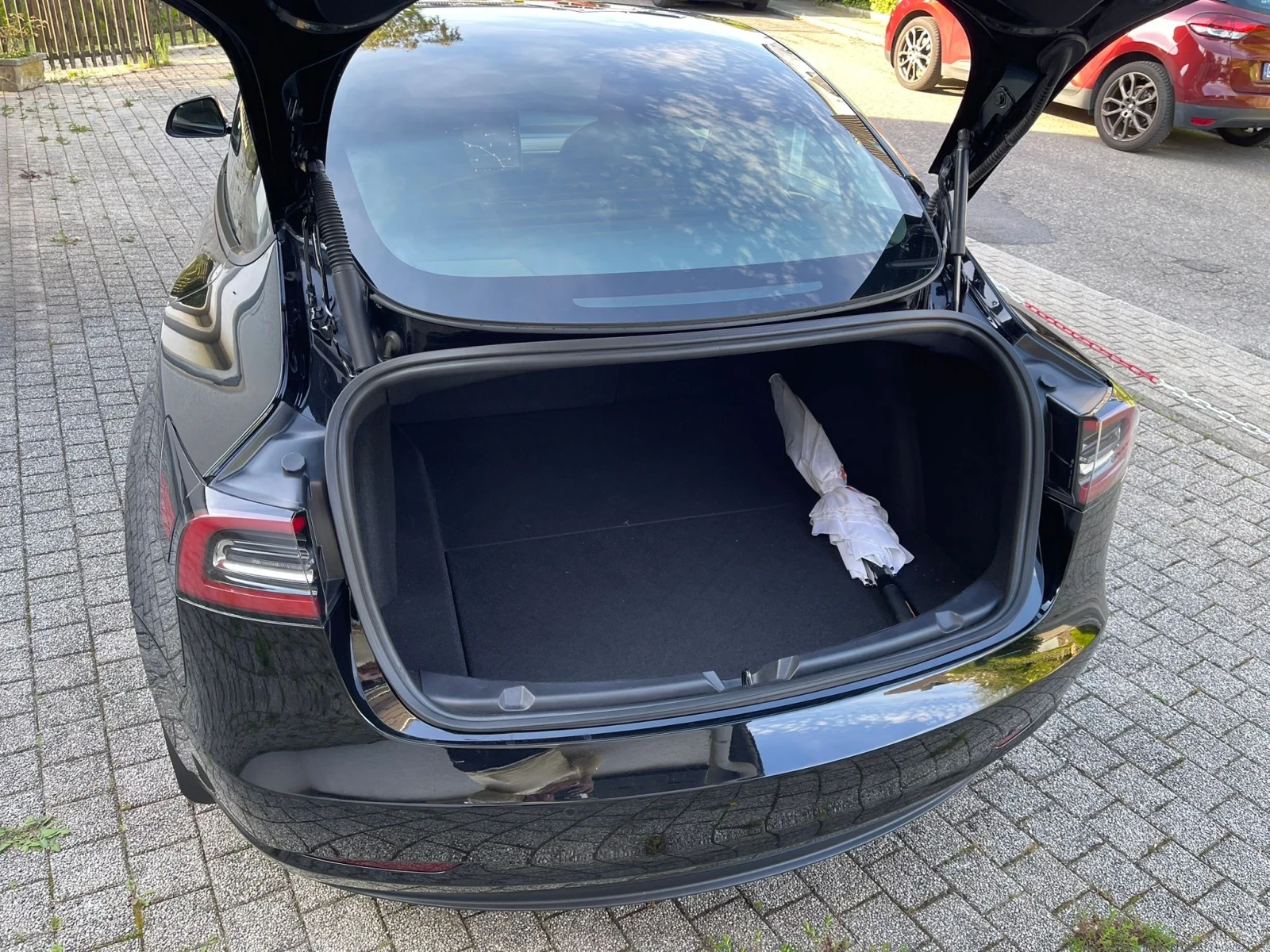 Tesla Model 3, снимка 5 - Автомобили и джипове - 54677578