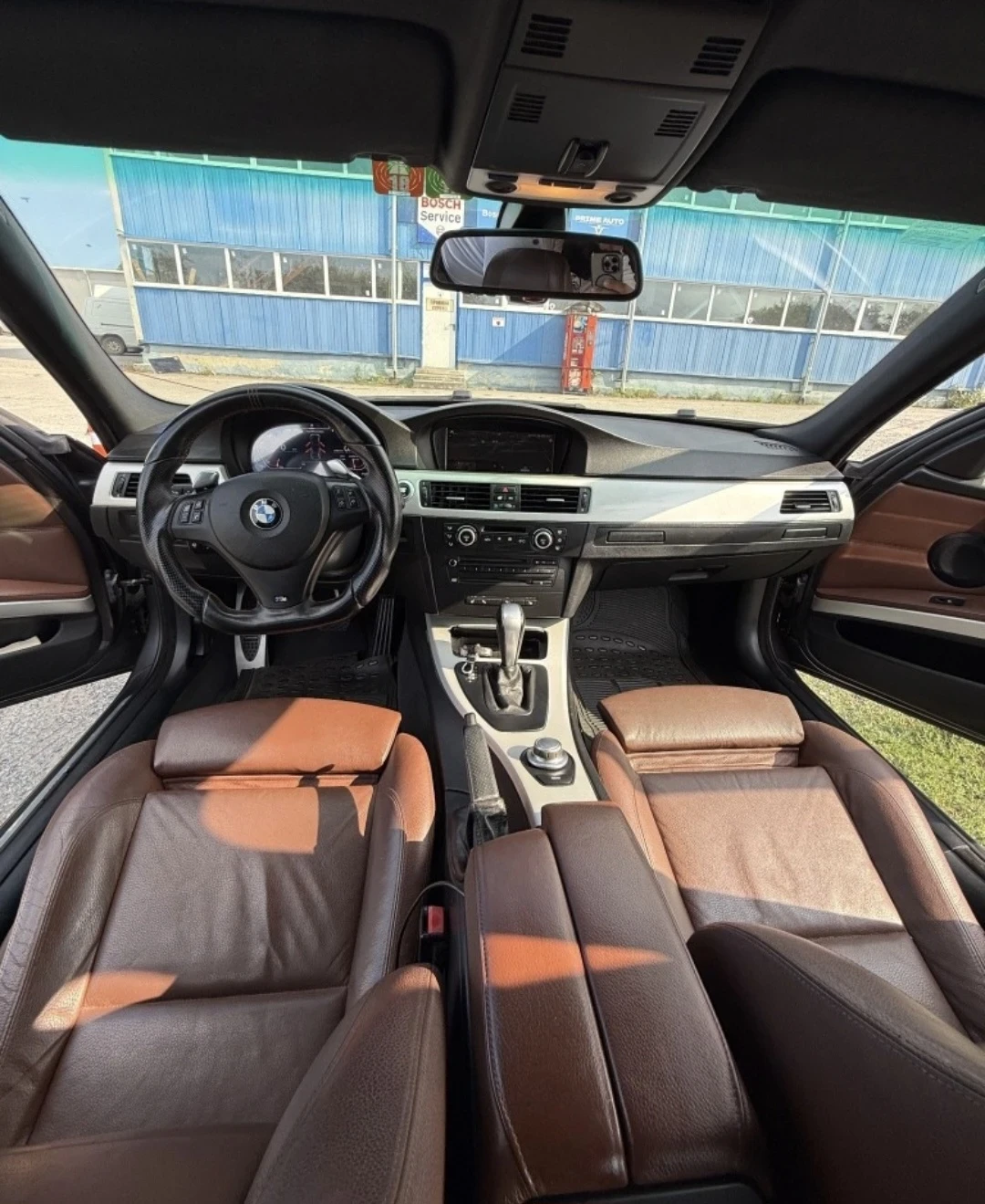 BMW 325 E91 / Keyless / Distronic/Mpack, снимка 14 - Автомобили и джипове - 56019002