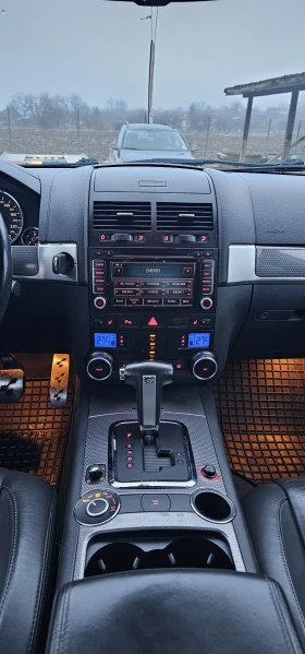 VW Touareg R-LINE V6 3.0TDI 239K Бартер , снимка 9