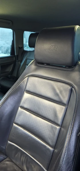 VW Touareg R-LINE V6 3.0TDI 239K Бартер , снимка 11
