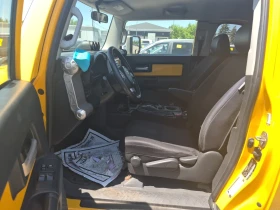 Toyota Fj cruiser * 4WD 4DR AUTO * CARFAX * ФИНАНСИРАНЕ | Auto.bg — изображение 5