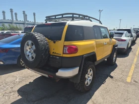 Toyota Fj cruiser * 4WD 4DR AUTO * CARFAX * ФИНАНСИРАНЕ | Auto.bg — изображение 3
