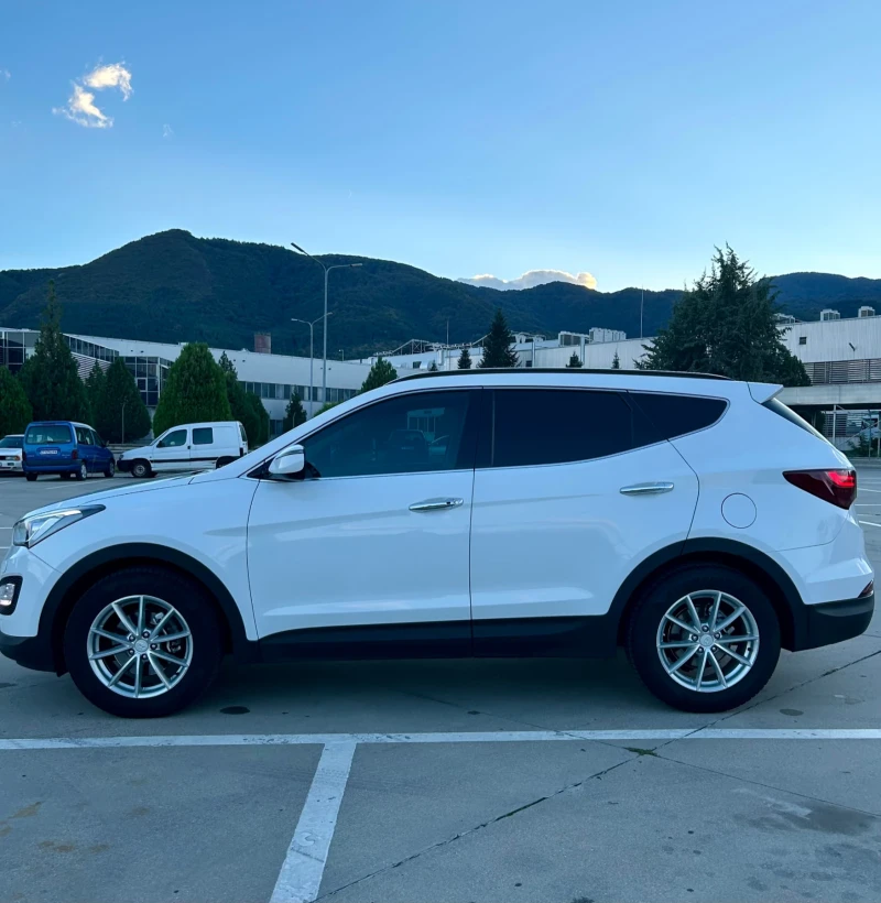 Hyundai Santa fe Full Premium Напълно Обслужен, снимка 7 - Автомобили и джипове - 48091593