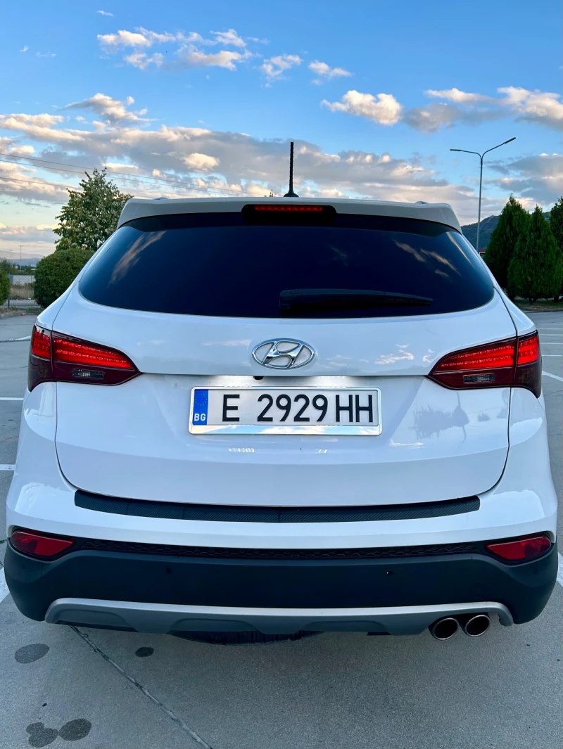 Hyundai Santa fe Full Premium Напълно Обслужен, снимка 8 - Автомобили и джипове - 48091593