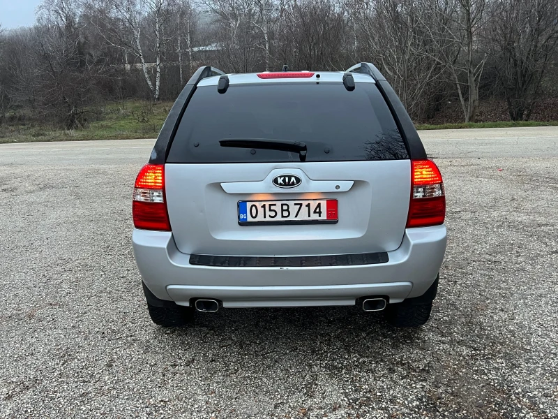 Kia Sportage 2.0 CRDI 4x4, снимка 4 - Автомобили и джипове - 48282230