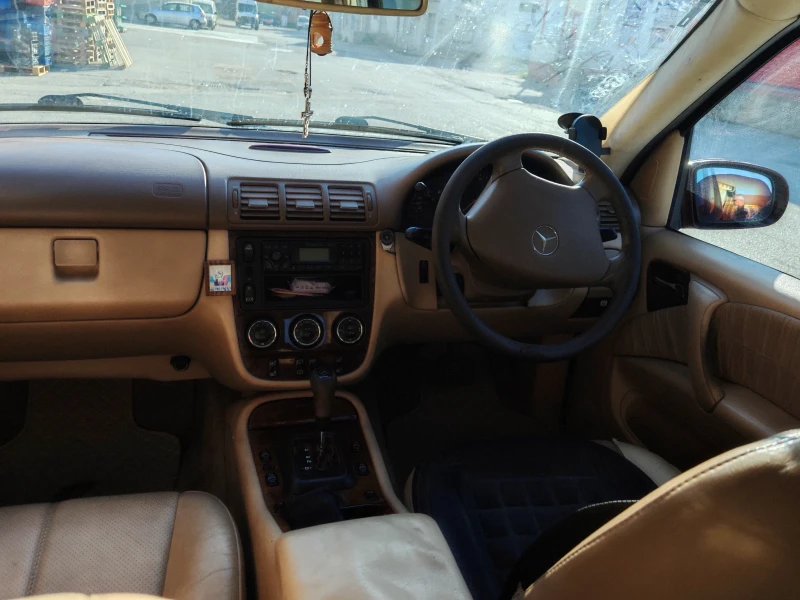Mercedes-Benz ML 270 Facelift, снимка 10 - Автомобили и джипове - 52596784
