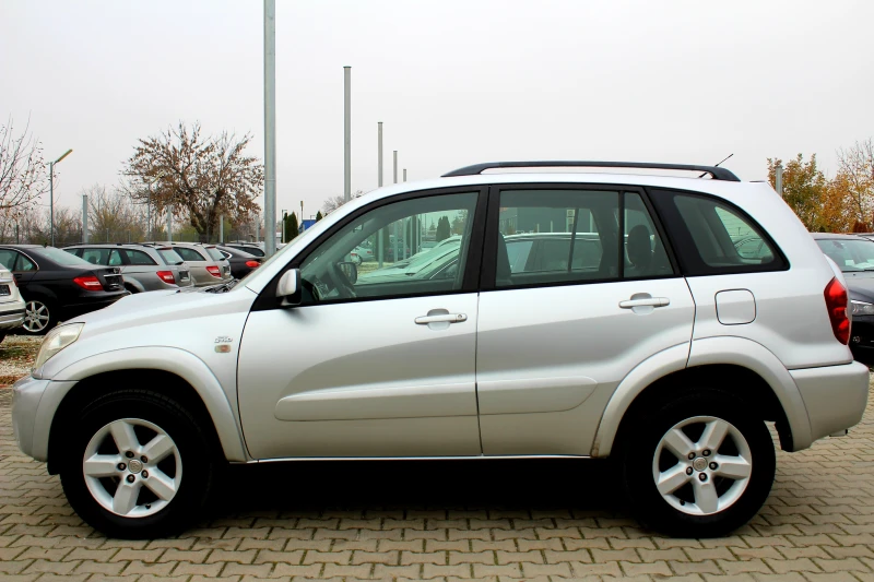 Toyota Rav4 2.0D-4D FACELIFT/СОБСТВЕН ЛИЗИНГ, снимка 4 - Автомобили и джипове - 52449010