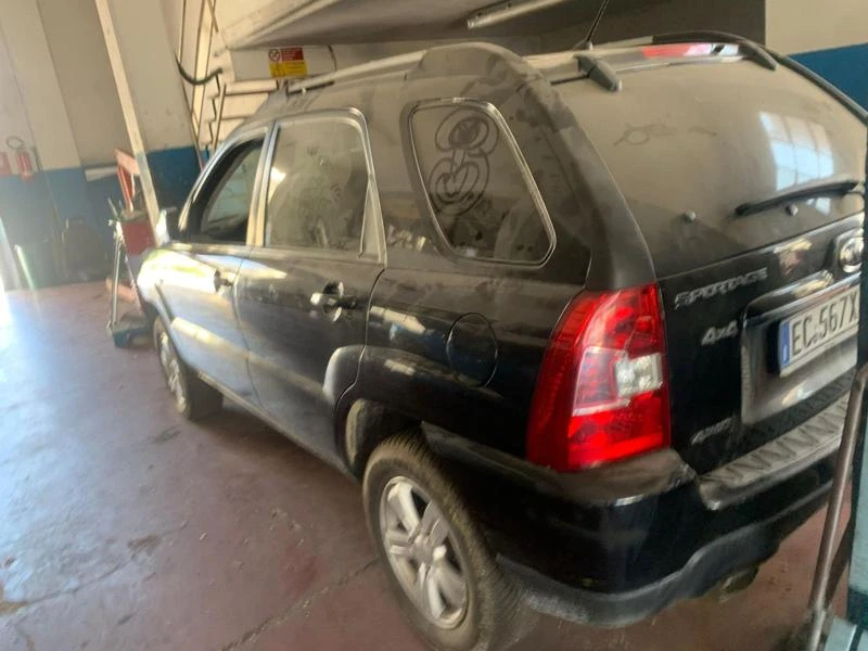 Kia Sportage CRDI, снимка 1 - Автомобили и джипове - 33687980