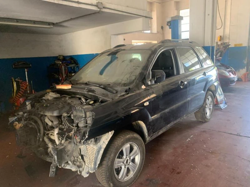 Kia Sportage CRDI, снимка 12 - Автомобили и джипове - 33687980