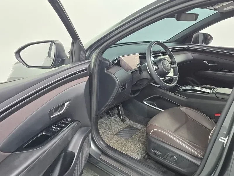 Hyundai Tucson Gasoline 1.6 Turbo 2WD| Вкл, Технотест  и 3м. Г.О, снимка 5 - Автомобили и джипове - 55146031