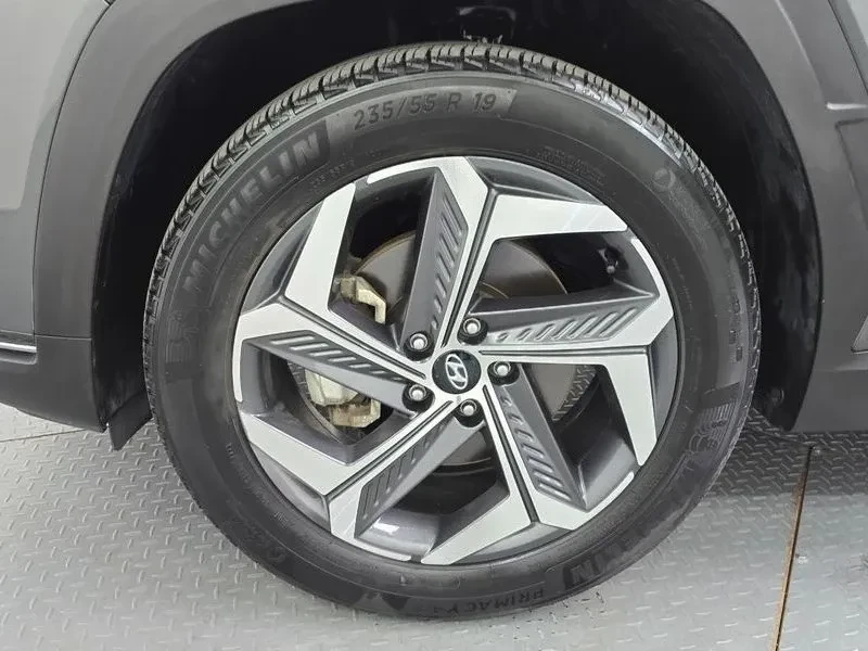 Hyundai Tucson Gasoline 1.6 Turbo 2WD| Вкл, Технотест  и 3м. Г.О, снимка 12 - Автомобили и джипове - 55146031