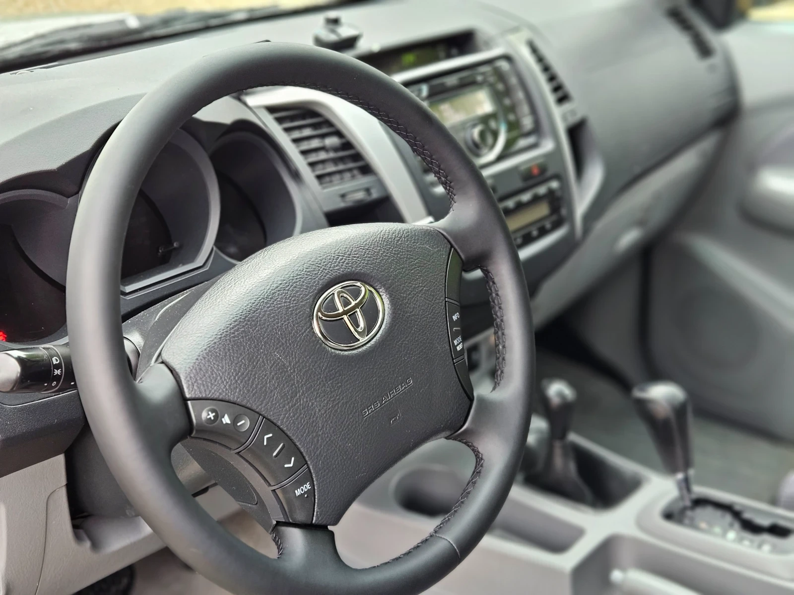 Toyota Hilux 3.0D4DАВТОМАТ | Mobile.bg — изображение 17