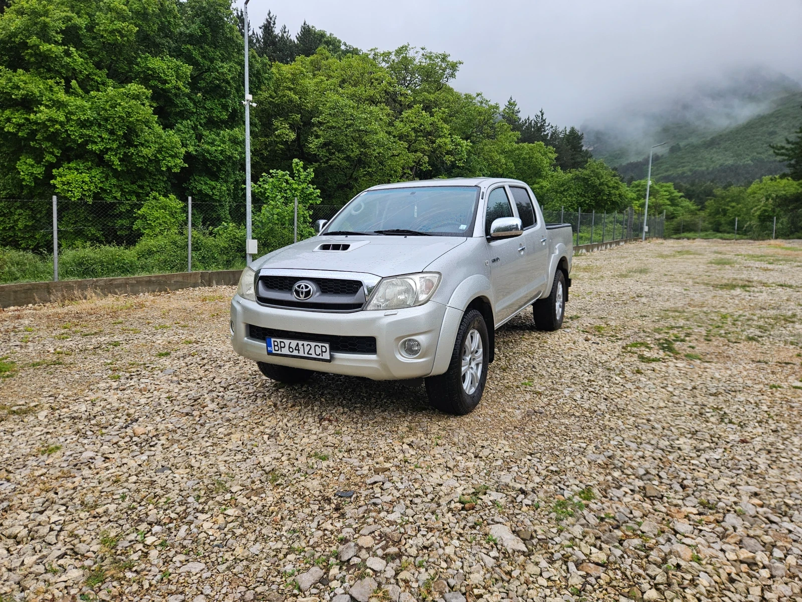 Toyota Hilux 3.0D4DАВТОМАТ - изображение 2