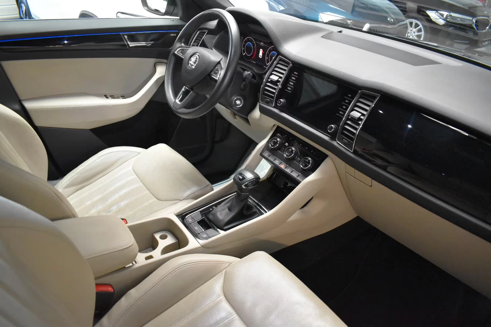 Skoda Kodiaq 1.5TSI/150HP/L&K/MEMO/360/CANTON/LED/NAVI/267g | Mobile.bg   11