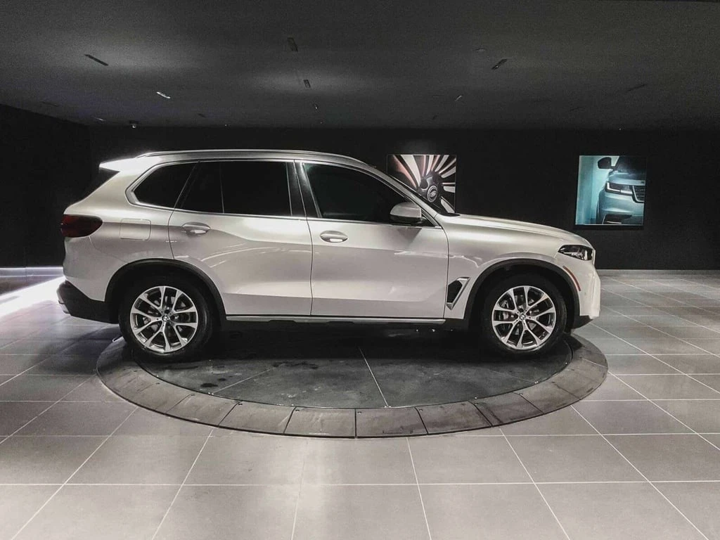 BMW X5 2024 xDrive40i * CARFAX * БЕЗ ПЪРВОНАЧАЛНА ВНОСКА - изображение 4