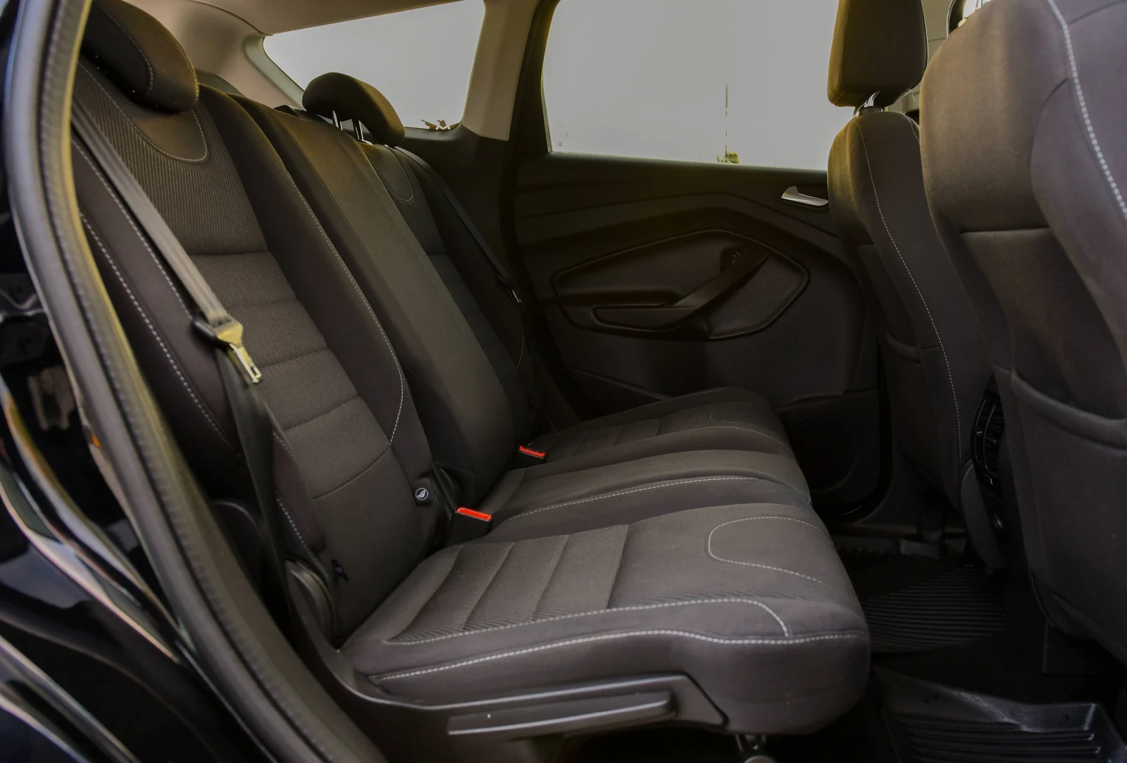 Ford Kuga 2.2 ПЪРВИ СОБСТВЕНИК, снимка 13 - Автомобили и джипове - 54222104