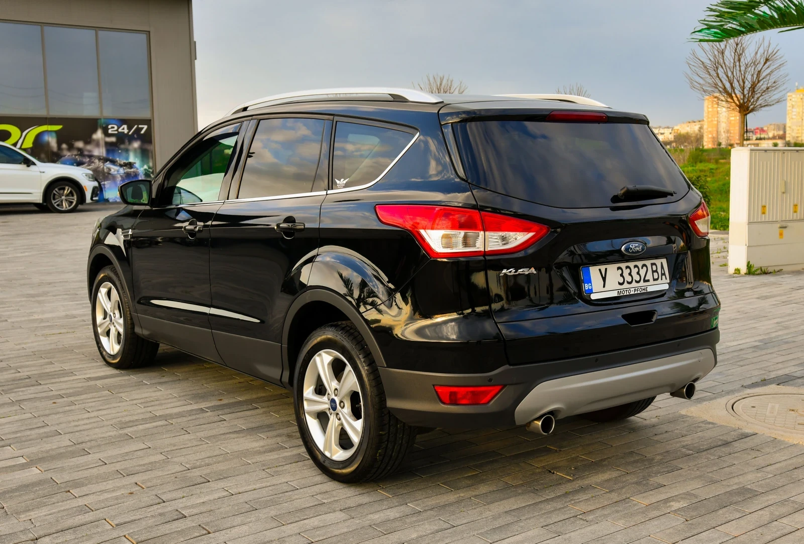 Ford Kuga 2.2 ПЪРВИ СОБСТВЕНИК, снимка 6 - Автомобили и джипове - 54222104