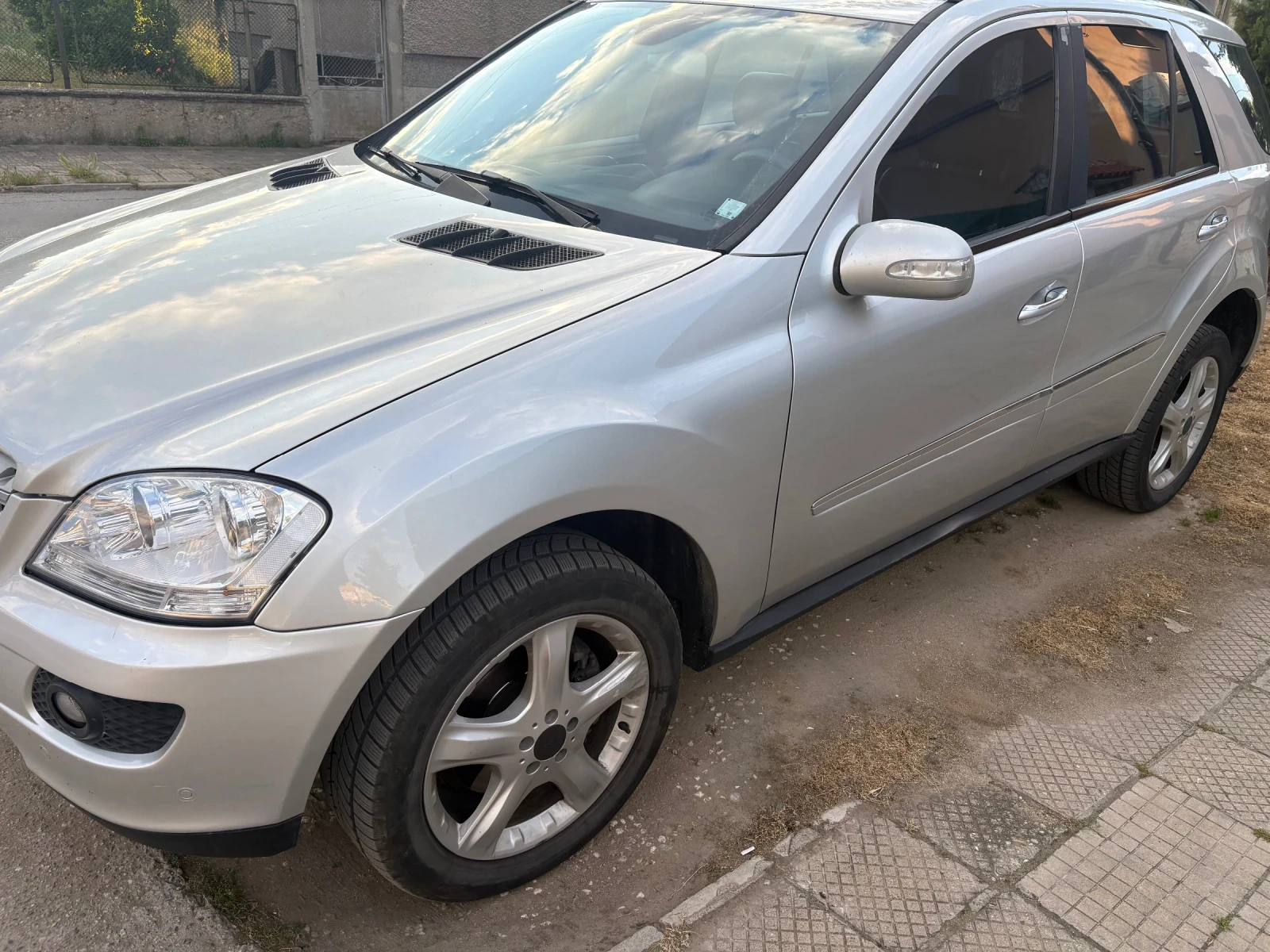 Mercedes-Benz ML 280, снимка 2 - Автомобили и джипове - 54567874