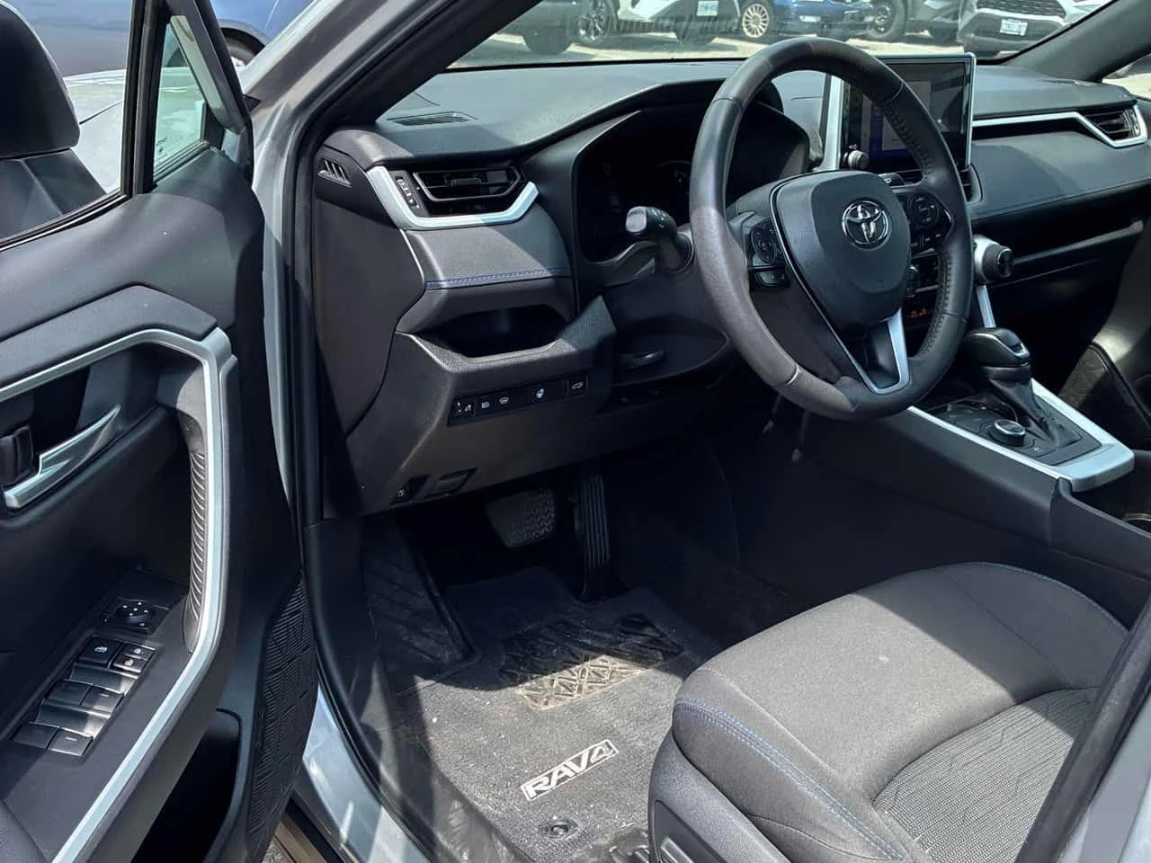 Toyota Rav4 Hybrid SE| ОТ ГЛАВНО ПРЕДСТАВИТЕЛСТВО| CARFAX, снимка 8 - Автомобили и джипове - 54859479