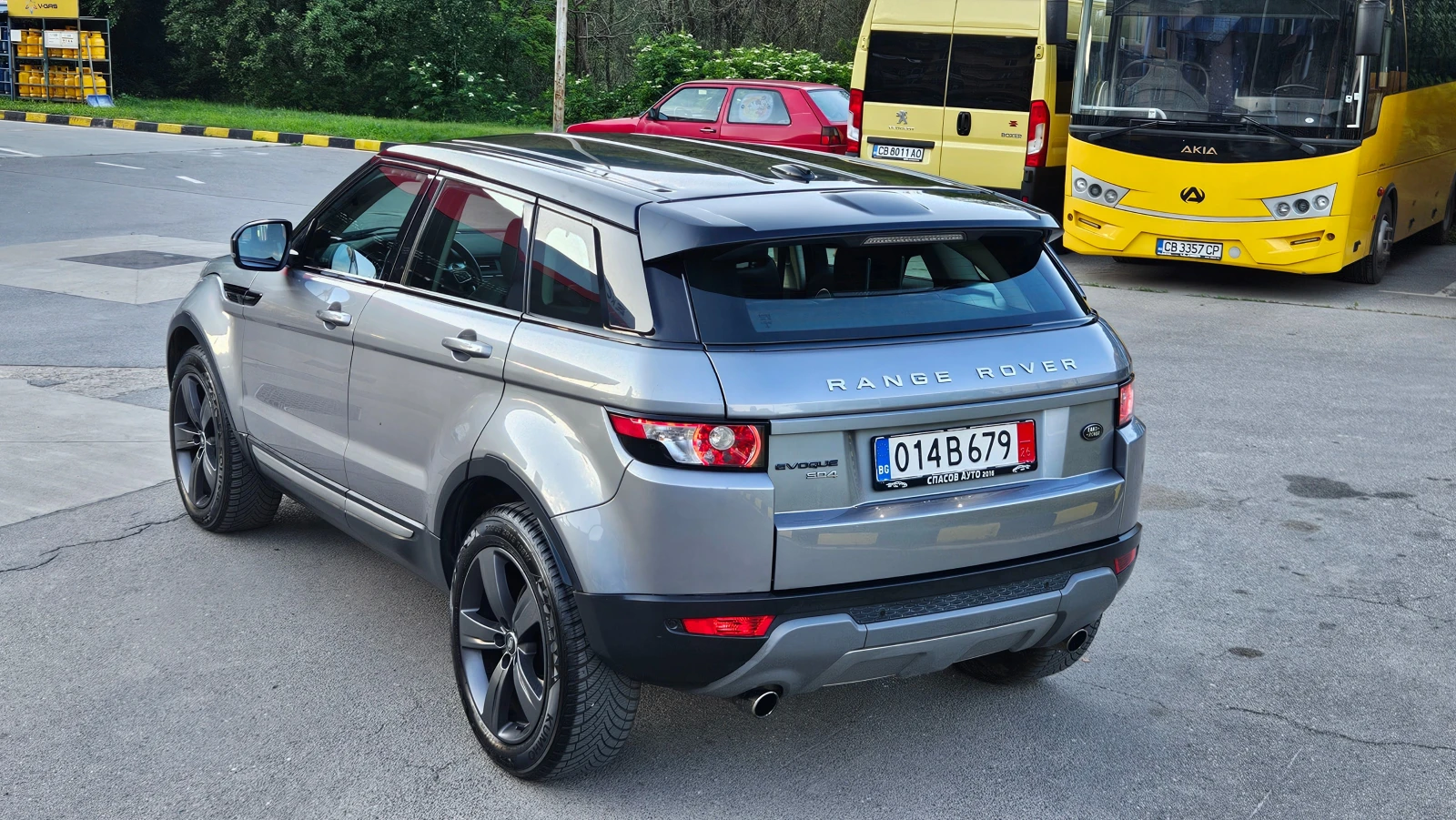 Land Rover Range Rover Evoque 2.2 SD AVTOMAT/KLIMATRON/ TOP SUSTOQNIE, снимка 4 - Автомобили и джипове - 55042451
