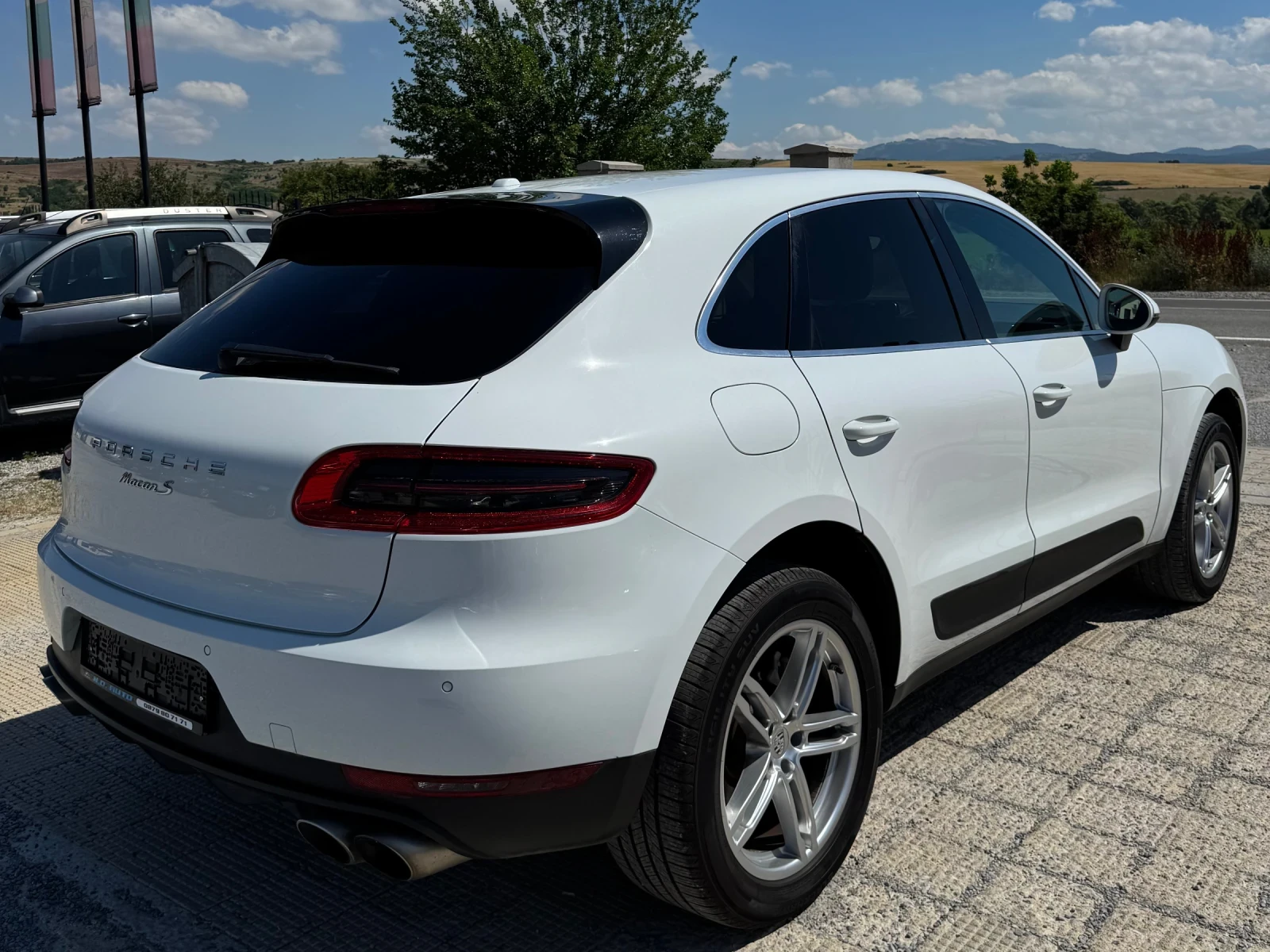 Porsche Macan, снимка 4 - Автомобили и джипове - 55085813