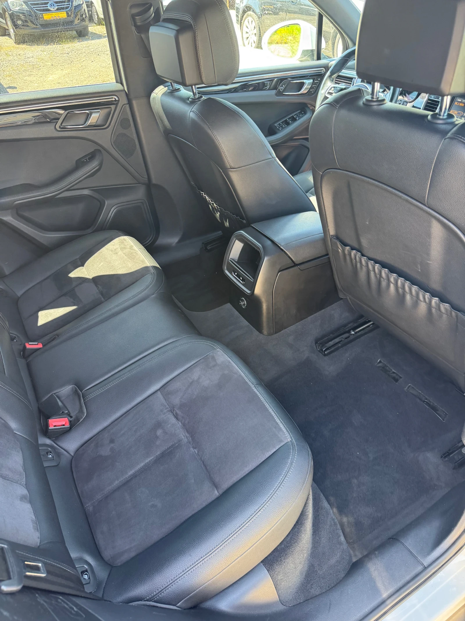 Porsche Macan, снимка 14 - Автомобили и джипове - 55085813