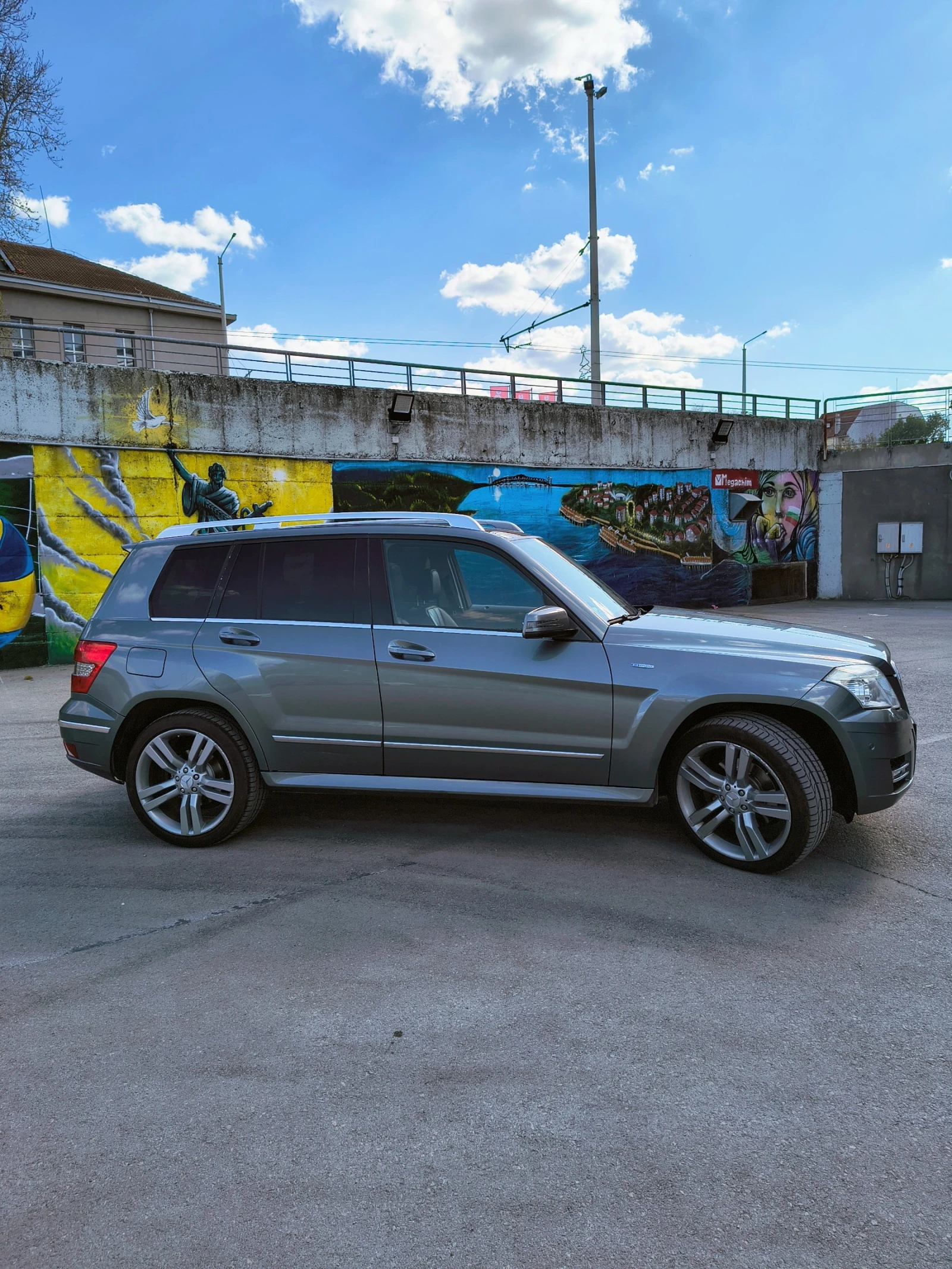 Mercedes-Benz GLK 250-204к.с. 4Matic Full Панорама Кеуless Go Памет , снимка 2 - Автомобили и джипове - 55371294