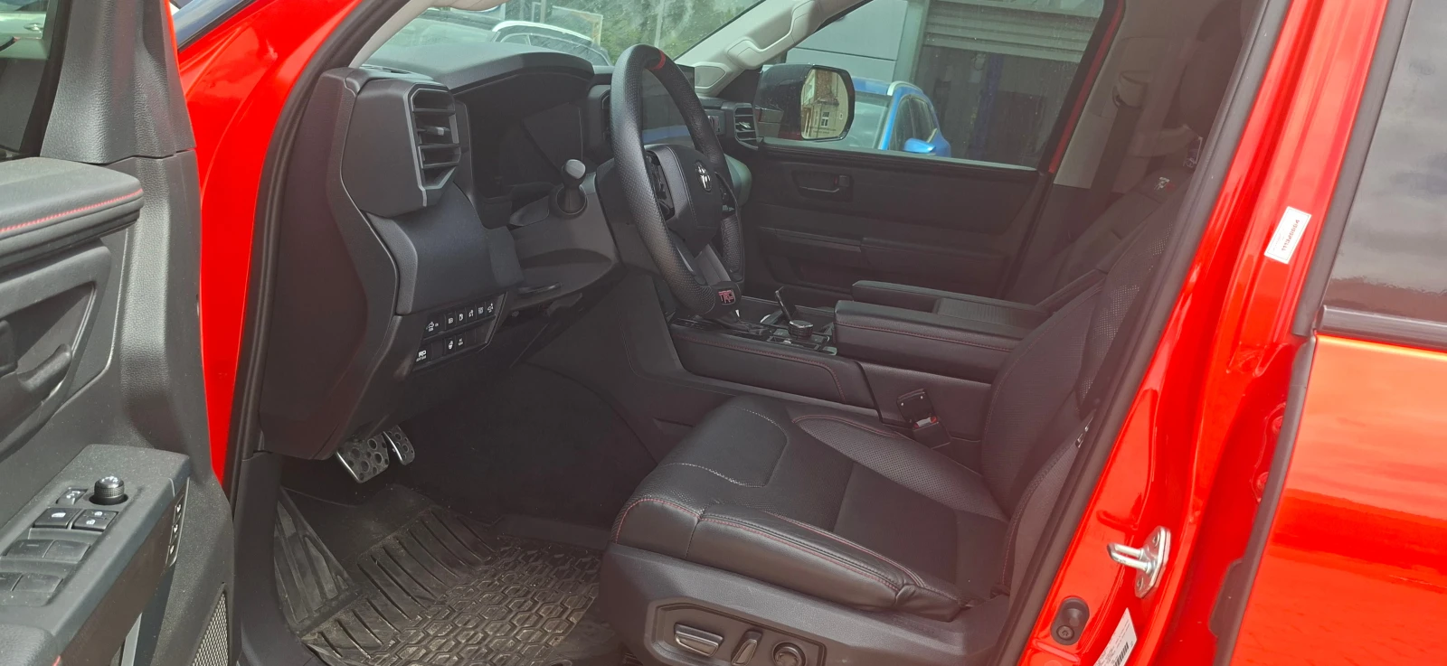 Toyota Tundra, снимка 10 - Автомобили и джипове - 55407867