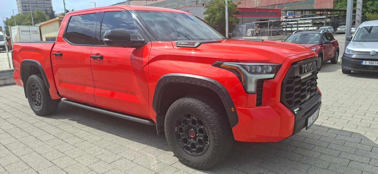 Toyota Tundra, снимка 3 - Автомобили и джипове - 55407867