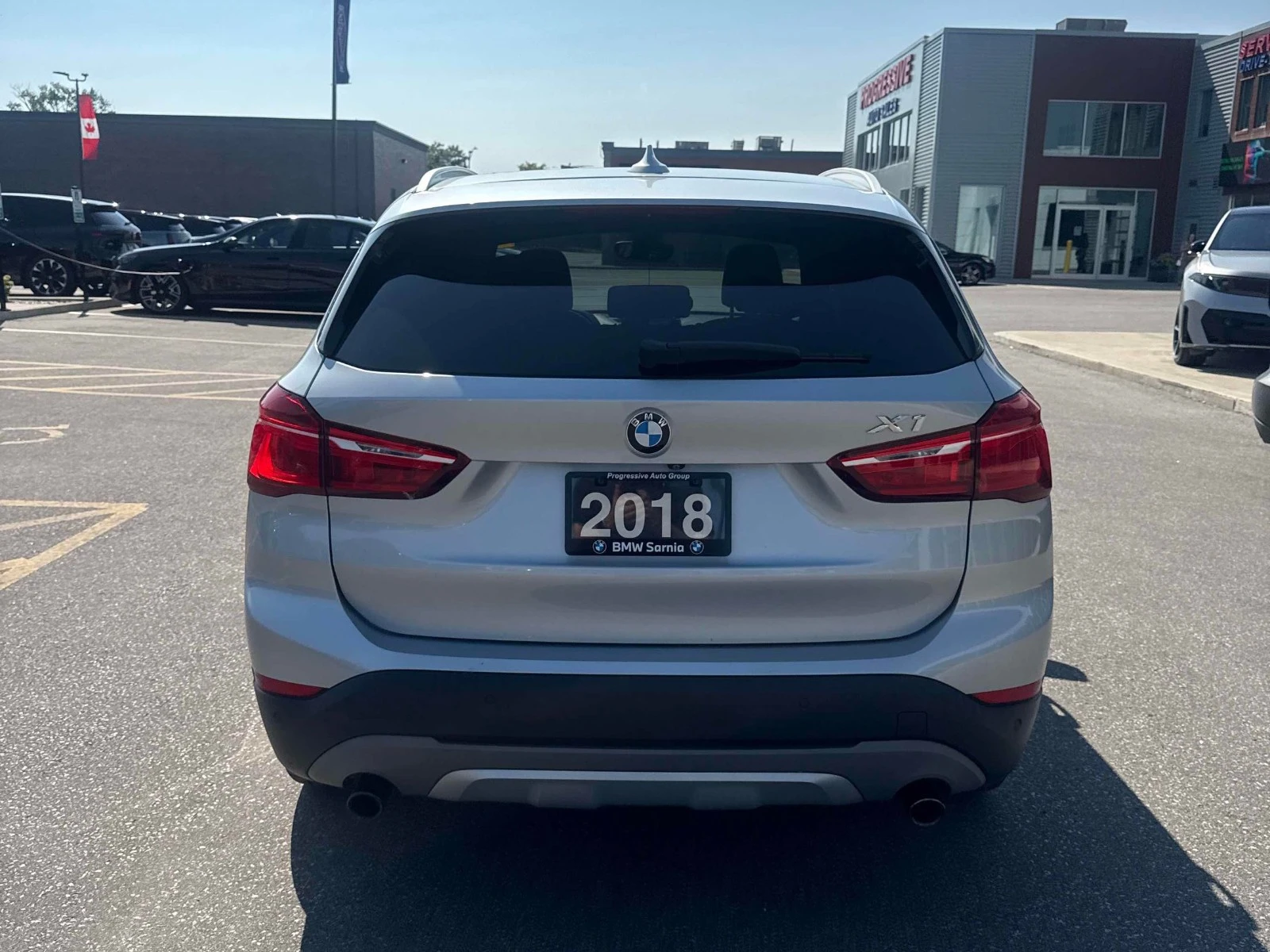 BMW X1 xDrive28i Автокредит Цена до България, снимка 4 - Автомобили и джипове - 55584505