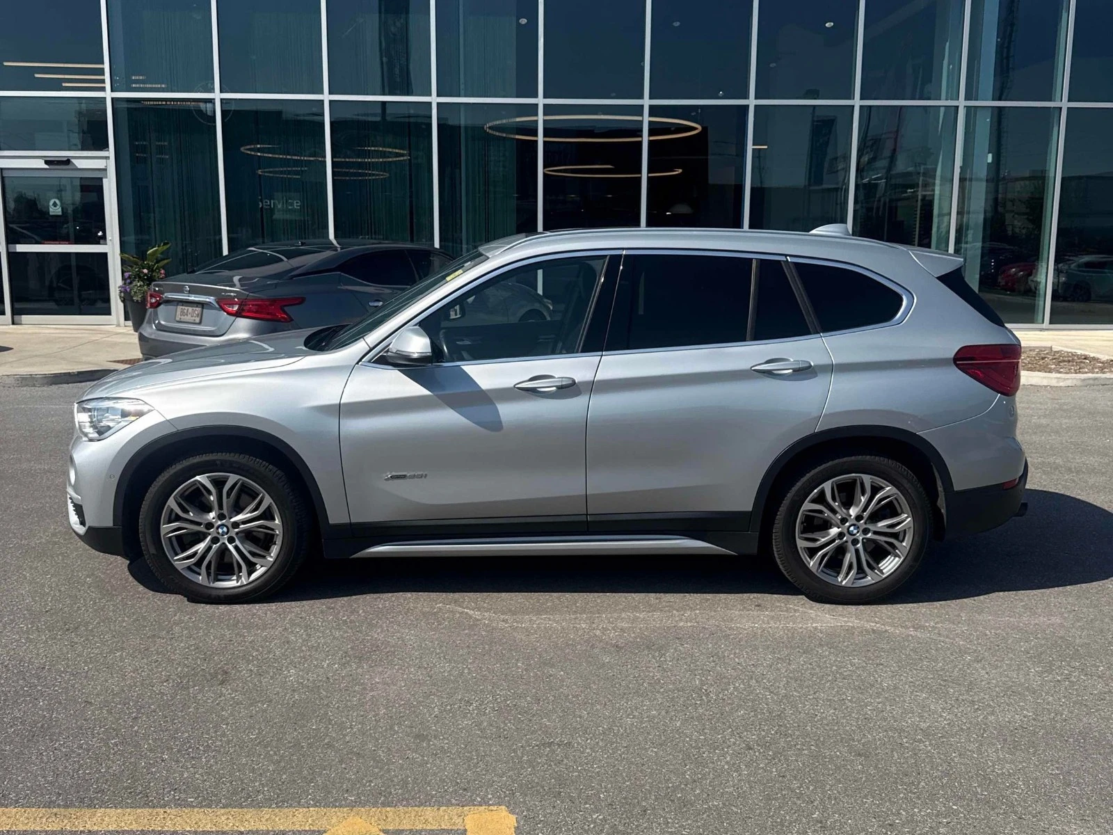 BMW X1 xDrive28i Автокредит Цена до България, снимка 5 - Автомобили и джипове - 55584505
