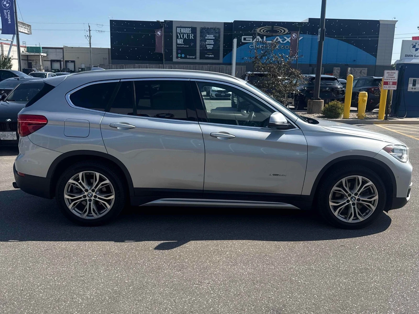 BMW X1 xDrive28i Автокредит Цена до България, снимка 2 - Автомобили и джипове - 55584505