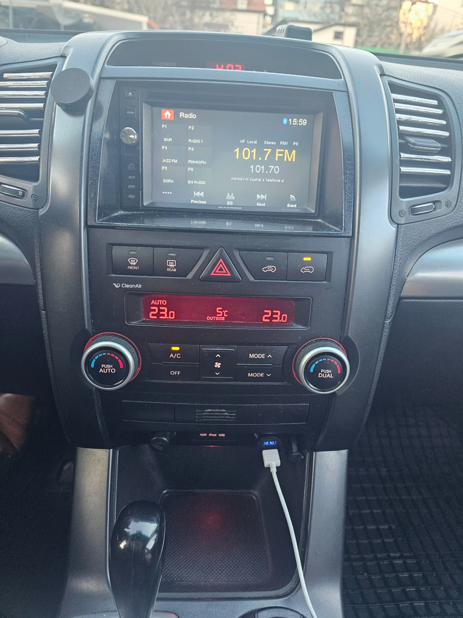 Kia Sorento, снимка 10 - Автомобили и джипове - 55739045