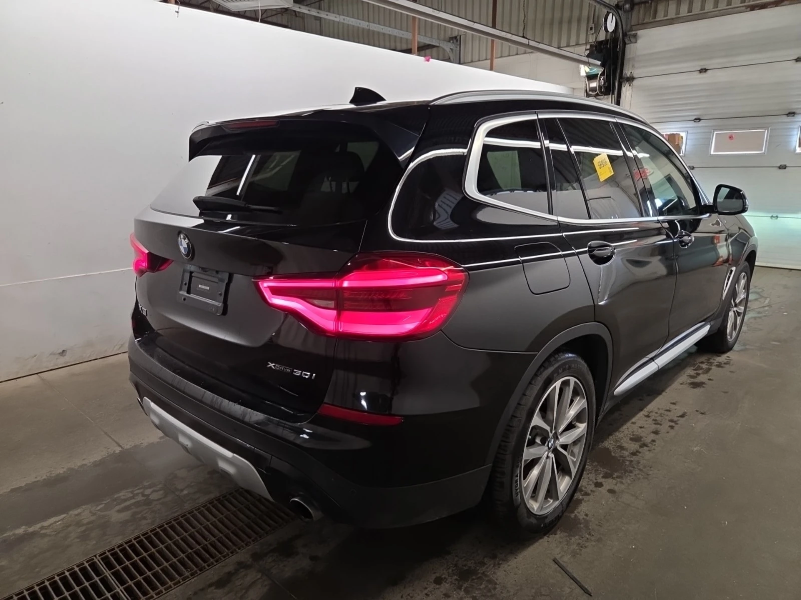 BMW X3  XDRIVE30I / АВТОКРЕДИТ / ПАНОРАМА / МАХАГОН , снимка 3 - Автомобили и джипове - 55898330