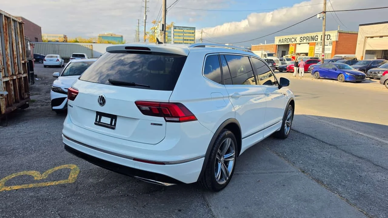 VW Tiguan * Highline * АВТОКРЕДИТ * ГЛАВНО ПРЕДСТАВИТЕЛСТВО , снимка 5 - Автомобили и джипове - 56307504