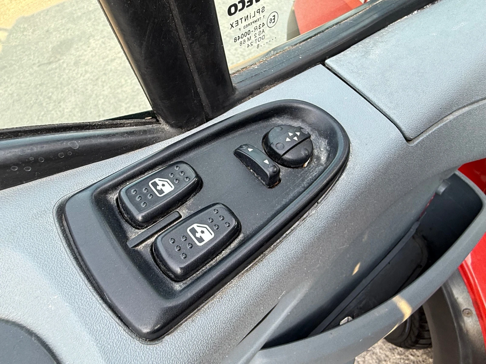 Iveco 35c15 3.0мотор 5+ 1 Перфектен , снимка 12 - Бусове и автобуси - 55711560