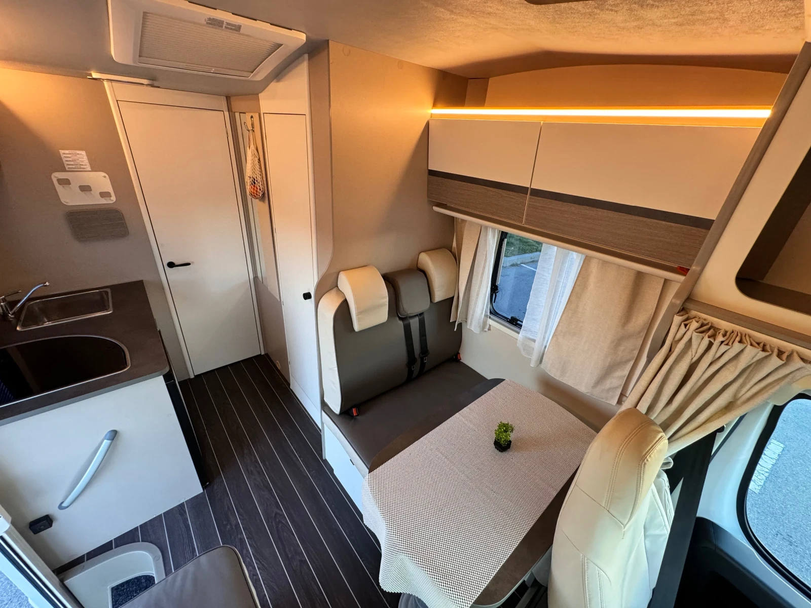 Кемпер XGO XGO/Dynamic/Fiat-Ducato/4people/140к.с./2.2Hdi/6.8 - изображение 9