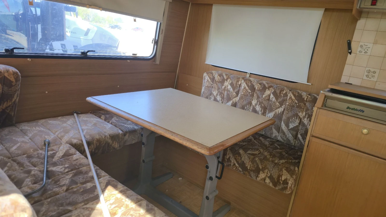 Каравана Dethleffs Beduin L, снимка 7 - Каравани и кемпери - 54343847