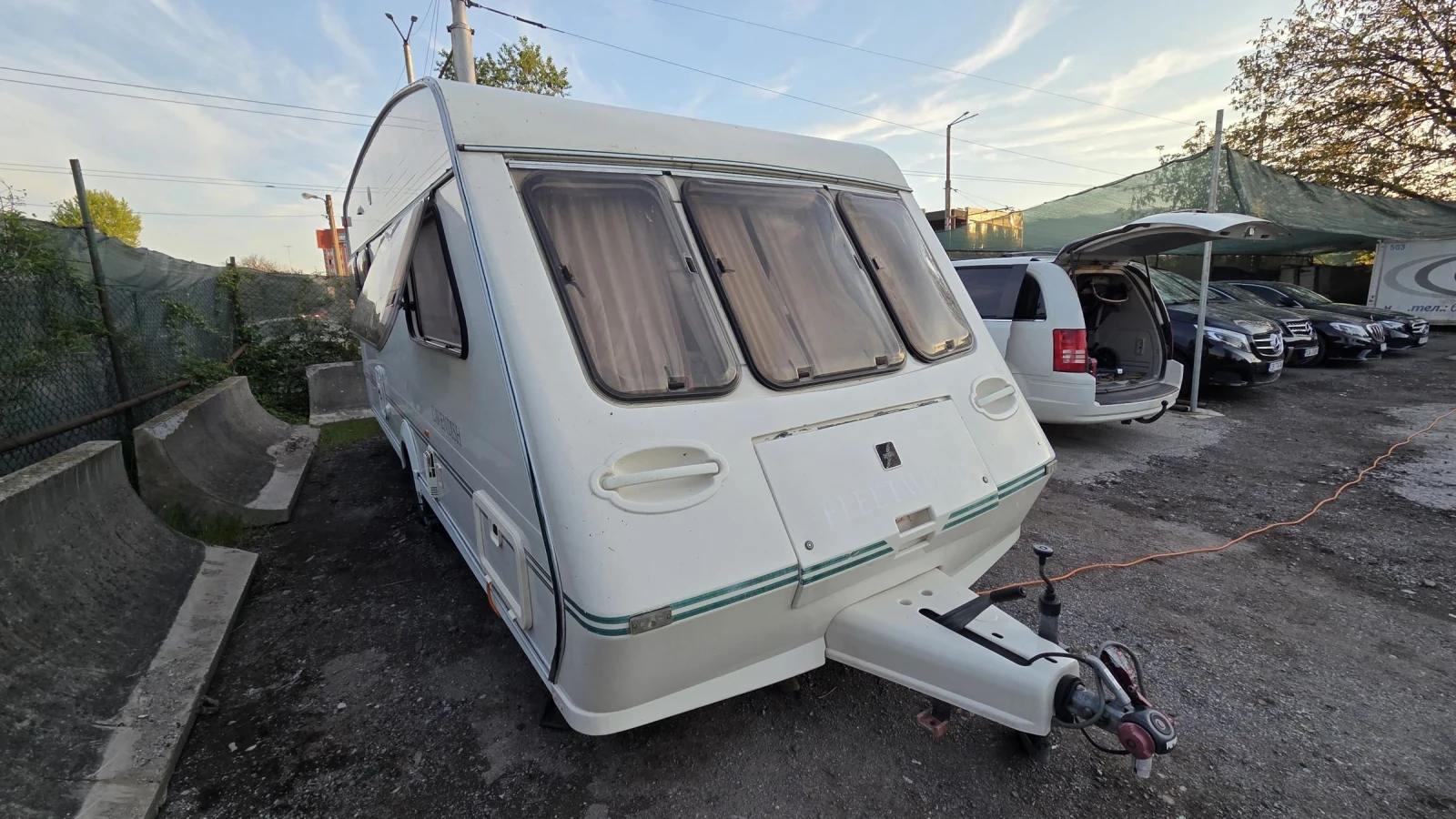 Каравана Fleetwood Kavendish, снимка 3 - Каравани и кемпери - 55455506