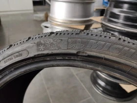 Гуми Зимни 235/35R20, снимка 11
