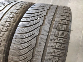 Гуми Зимни 235/35R20, снимка 3