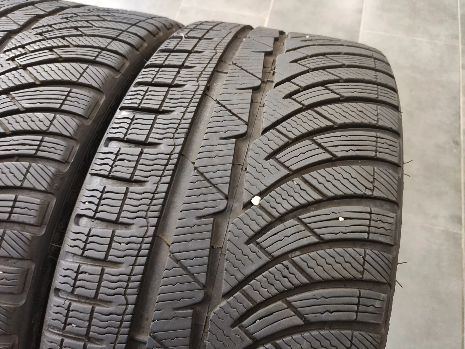  235/35R20 | Mobile.bg   1