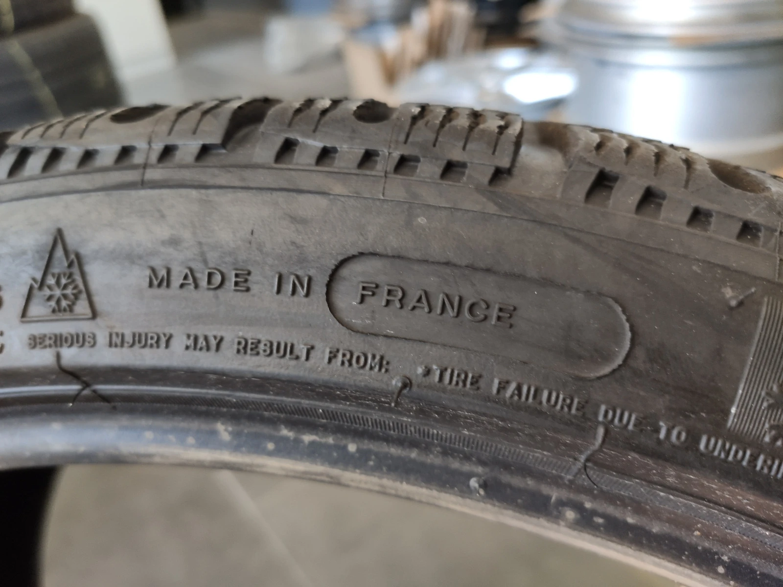  235/35R20 | Mobile.bg   13