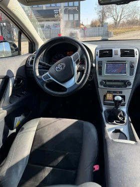 Toyota Avensis 2.0D, 124 кс. Панорама, снимка 8